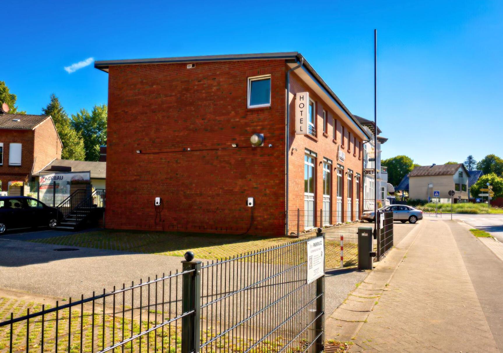 Hotel Adler & Eventlocation Gmbh Itzehoe Dış mekan fotoğraf