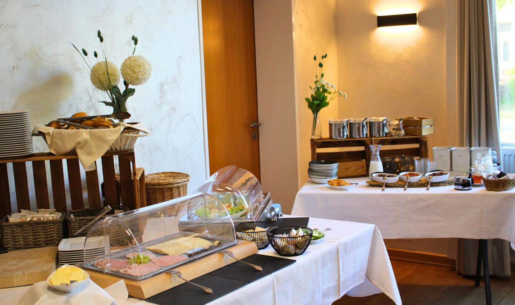 Hotel Adler & Eventlocation Gmbh Itzehoe Dış mekan fotoğraf