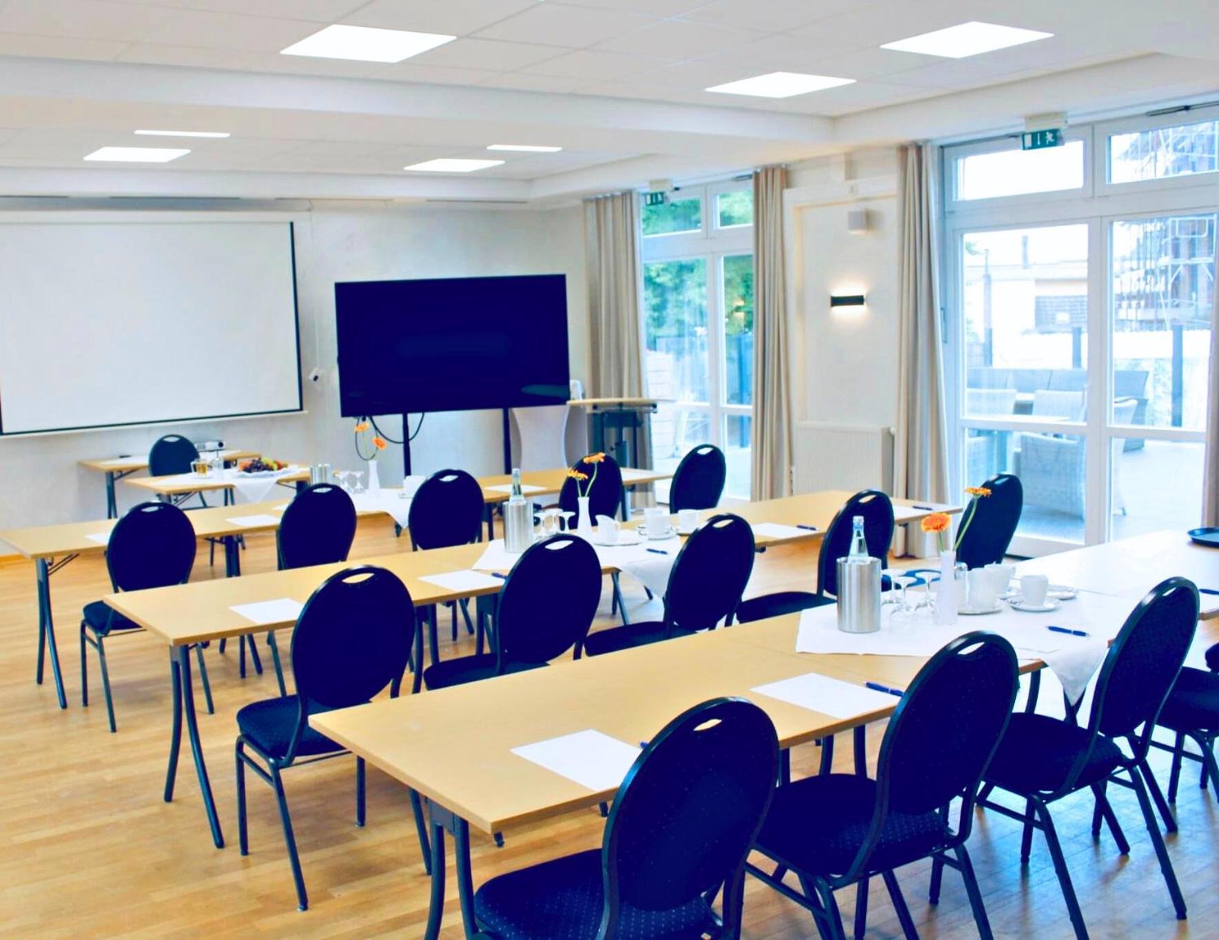 Hotel Adler & Eventlocation Gmbh Itzehoe Dış mekan fotoğraf
